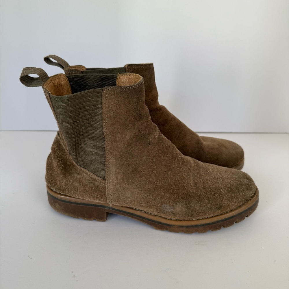 Crown Vintage Suede Ankle Boots - Size 6